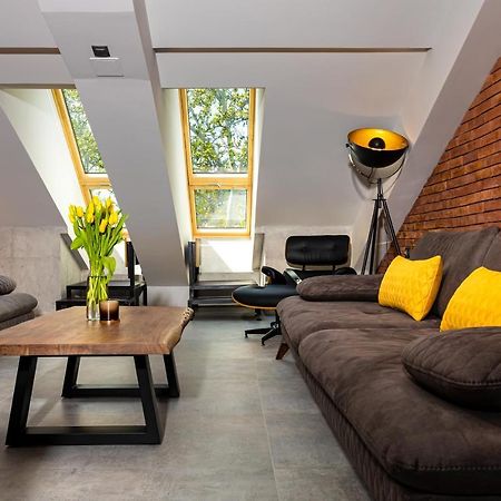 Ferienwohnung Industrial-Style 2Bd Loft With Parking Spot By Flat Mаnager Plowdiw Exterior foto