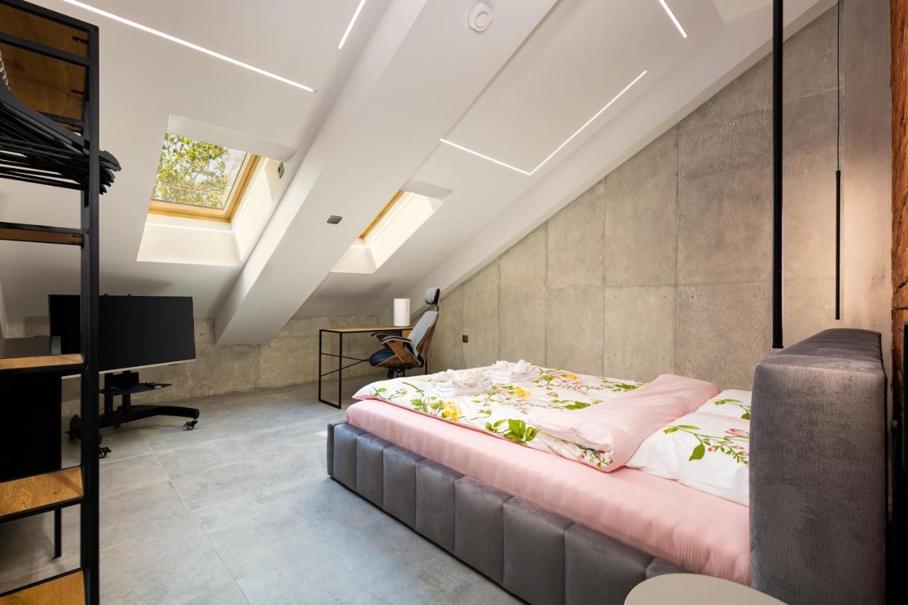Ferienwohnung Industrial-Style 2Bd Loft With Parking Spot By Flat Mаnager Plowdiw Exterior foto